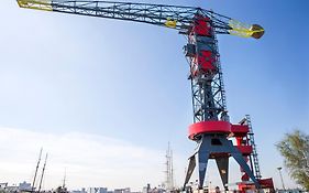 Faralda Crane Hotel